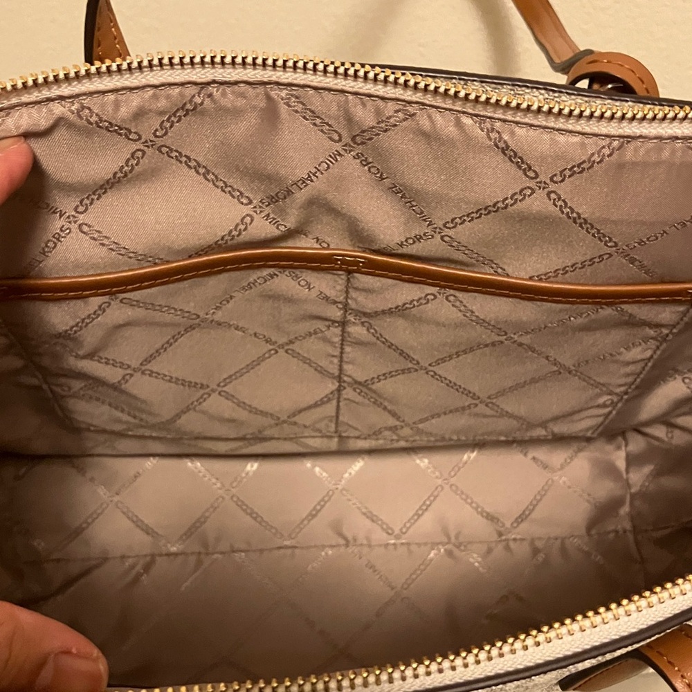 Michael Kors White and Brown Tote Bag - Picture 13 of 16